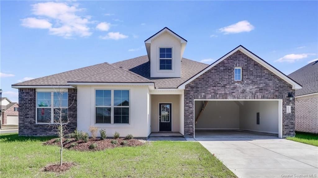 4677 E Ridge Road, Lake Charles, LA 70607