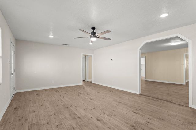 1405 Co Rd 237, Denver City, TX 79323