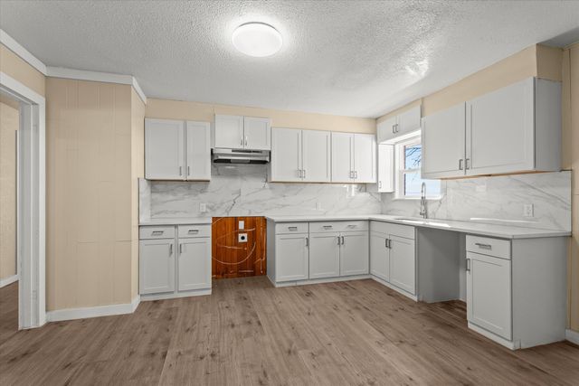 1405 Co Rd 237, Denver City, TX 79323