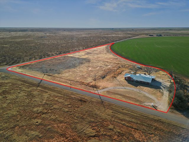 1405 Co Rd 237, Denver City, TX 79323