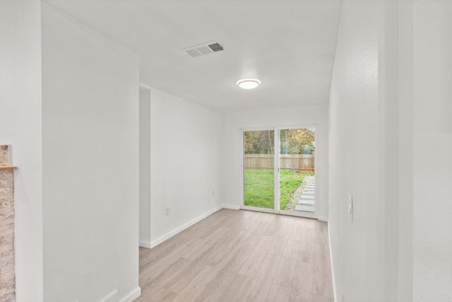 2391 Carlsbad Ave, Sacramento, CA 95821