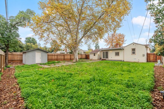 2391 Carlsbad Ave, Sacramento, CA 95821