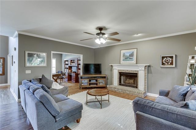 1484 Bellflower Court SW, Lilburn, GA 30047