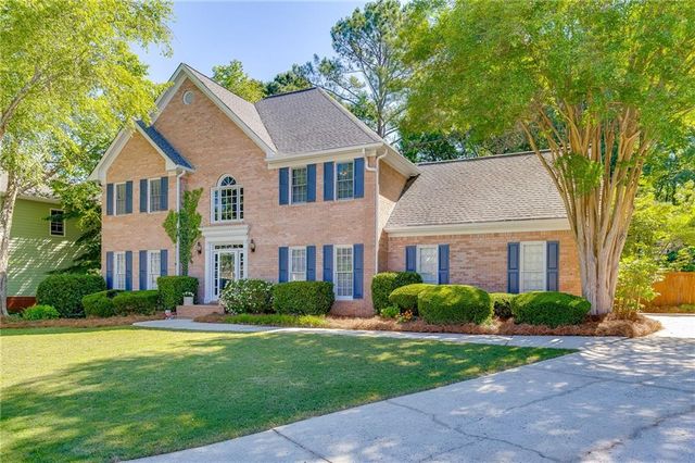 1484 Bellflower Court SW, Lilburn, GA 30047