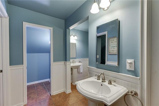 1484 Bellflower Court SW, Lilburn, GA 30047