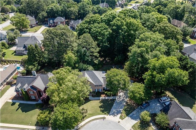 1484 Bellflower Court SW, Lilburn, GA 30047