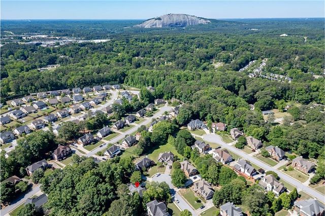 1484 Bellflower Court SW, Lilburn, GA 30047