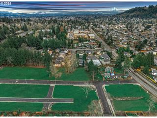 Nw Mawrcrest Ave 35-36, Gresham, OR 97030