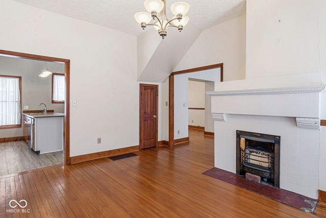 372 E Broadway Street, Danville, IN 46122