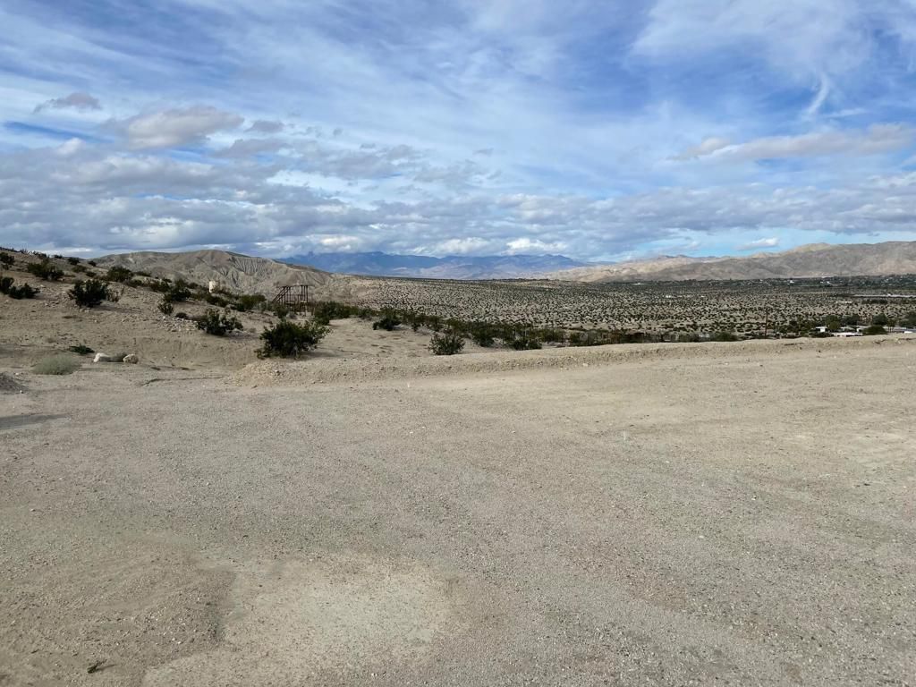 Image 7 of property listing at 23551 Henry Road, Sky Valley, CA 92241