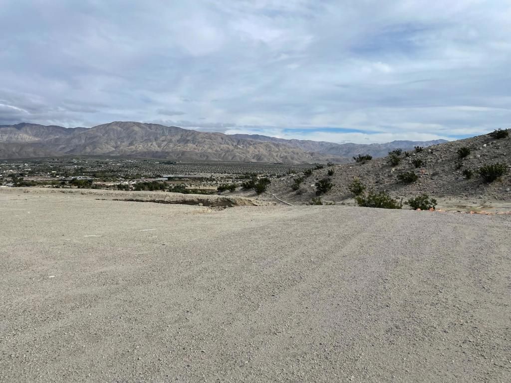 Image 8 of property listing at 23551 Henry Road, Sky Valley, CA 92241