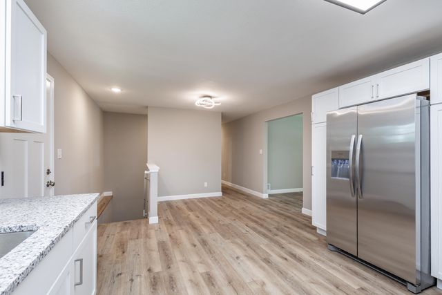 25 E POPLAR HILL DR, Columbia, MO 65203