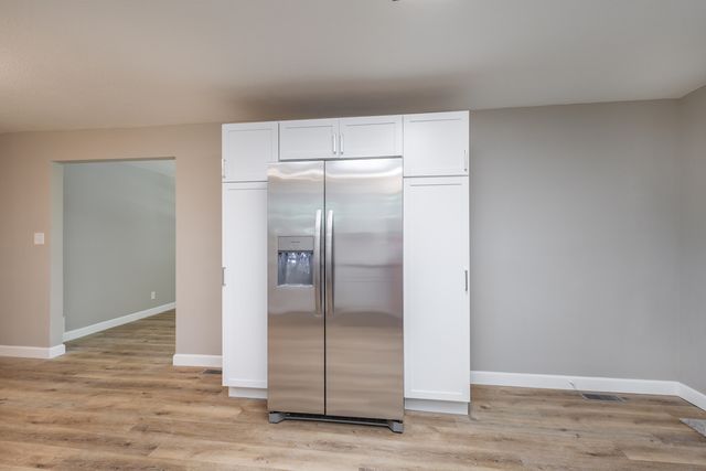 25 E POPLAR HILL DR, Columbia, MO 65203