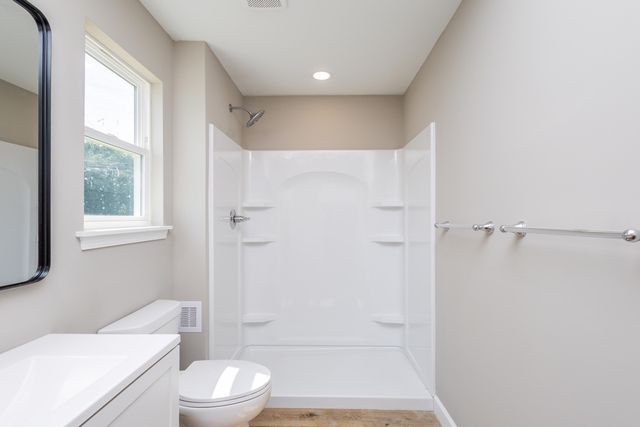 25 E POPLAR HILL DR, Columbia, MO 65203