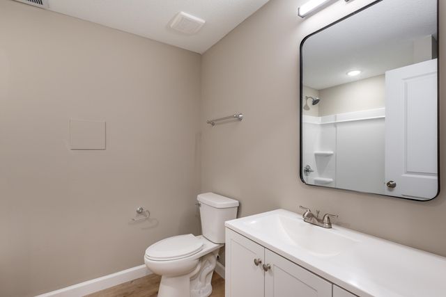 25 E POPLAR HILL DR, Columbia, MO 65203
