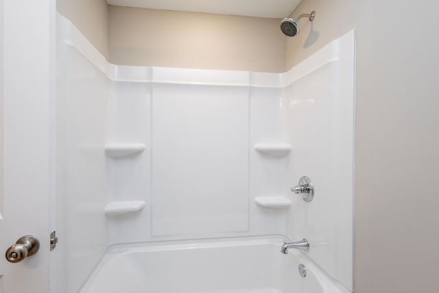 25 E POPLAR HILL DR, Columbia, MO 65203
