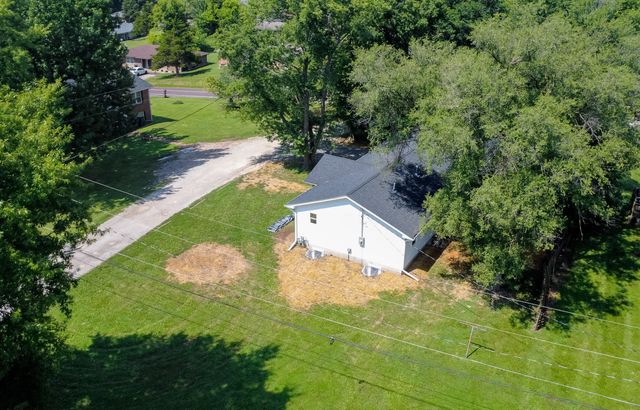 25 E POPLAR HILL DR, Columbia, MO 65203