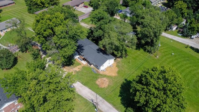 25 E POPLAR HILL DR, Columbia, MO 65203