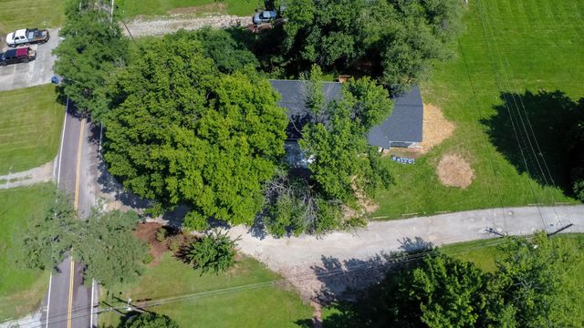 25 E POPLAR HILL DR, Columbia, MO 65203