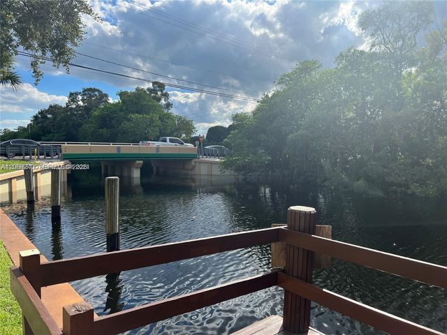 1407 NE 56th Street 103, Fort Lauderdale, FL 33334