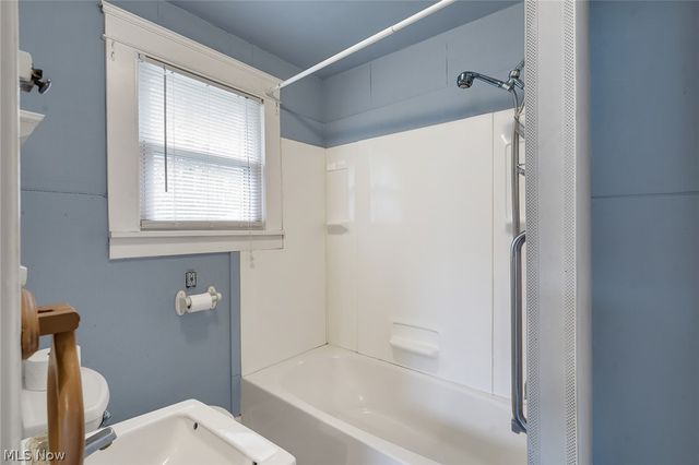 644 Goist Lane, Girard, OH 44420