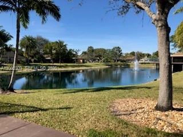 9164 SW 132nd Ln, Miami, FL 33176