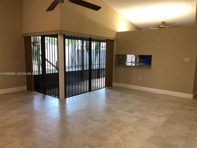 9164 SW 132nd Ln, Miami, FL 33176