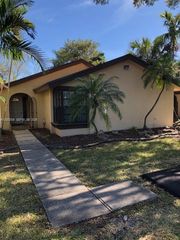 9164 SW 132nd Ln, Miami, FL 33176