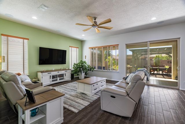 2208 Cebolla Creek Way NW, Albuquerque, NM 87120