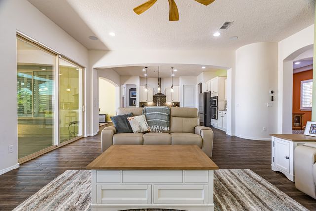 2208 Cebolla Creek Way NW, Albuquerque, NM 87120