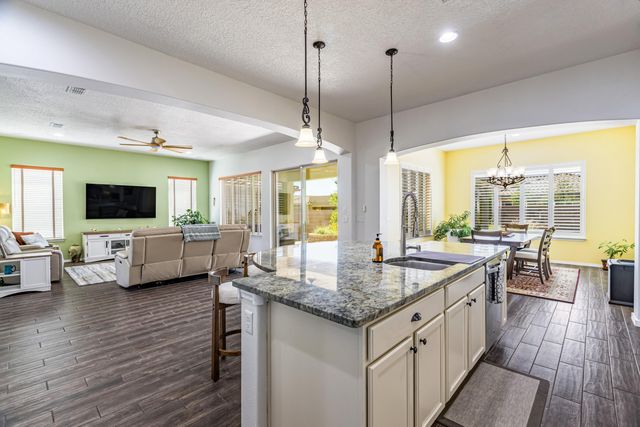 2208 Cebolla Creek Way NW, Albuquerque, NM 87120