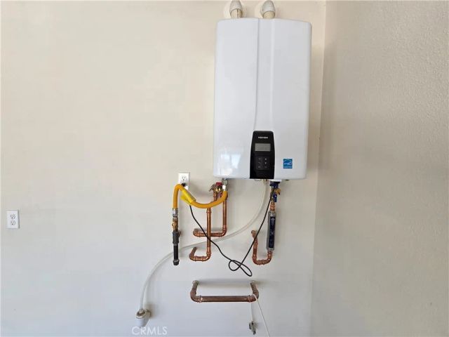 1140 Monterey, Barstow, CA 92311