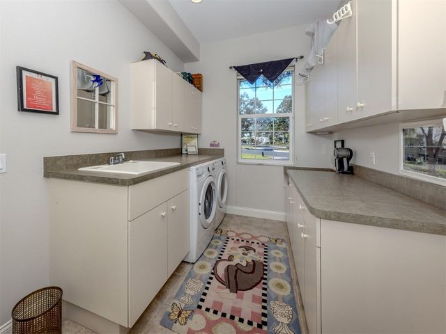 444 TREMINGHAM WAY, Venice, FL 34293