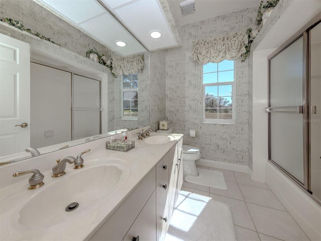 444 TREMINGHAM WAY, Venice, FL 34293