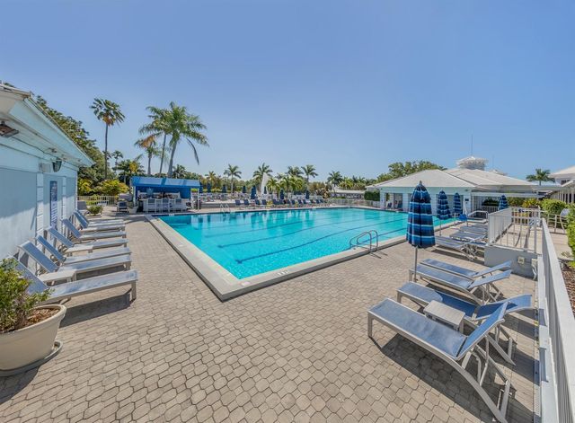 444 TREMINGHAM WAY, Venice, FL 34293
