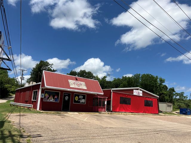 201 N Parkway Drive, Alvarado, TX 76009