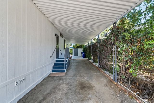 21207 Jimpson Way, Canyon Country, CA 91351
