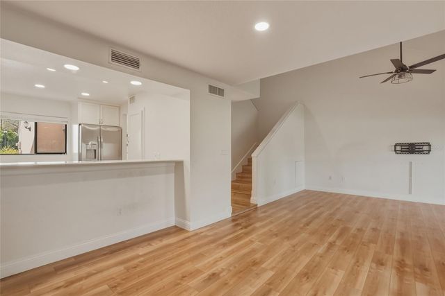 4203 HARTWOOD LANE, Tampa, FL 33618