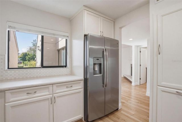 4203 HARTWOOD LANE, Tampa, FL 33618