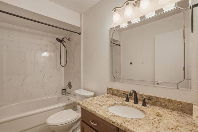 4203 HARTWOOD LANE, Tampa, FL 33618