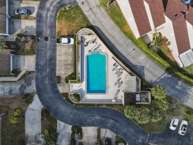 4203 HARTWOOD LANE, Tampa, FL 33618