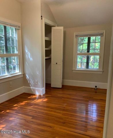 220 E Vermont Avenue, Southern Pines, NC 28387