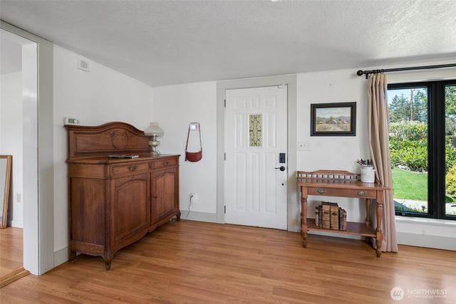 305 NW Coveland Street, Coupeville, WA 98239