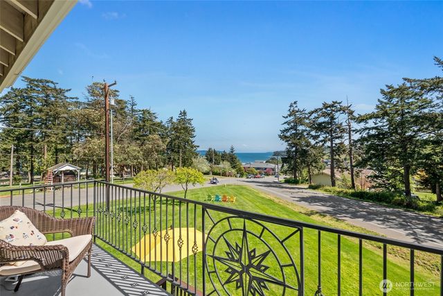 305 NW Coveland Street, Coupeville, WA 98239