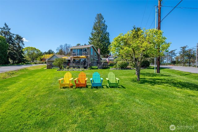 305 NW Coveland Street, Coupeville, WA 98239