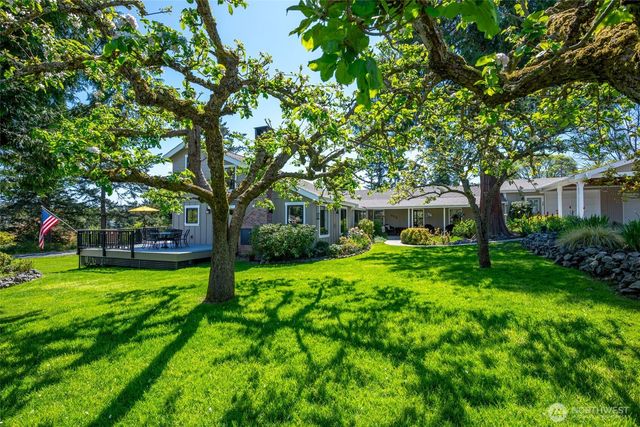 305 NW Coveland Street, Coupeville, WA 98239