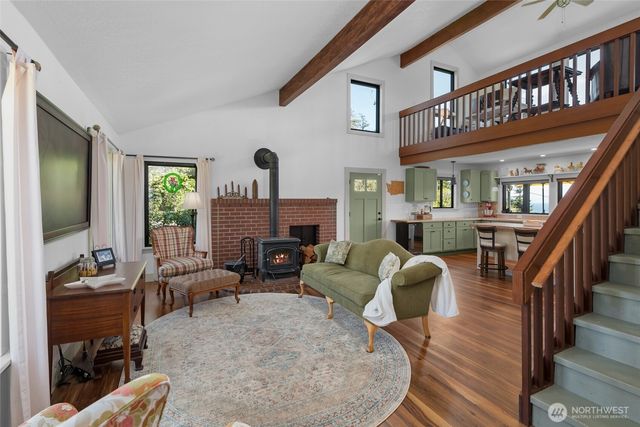305 NW Coveland Street, Coupeville, WA 98239