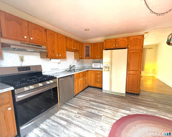 3 Charters Road, Ansonia, CT 06401