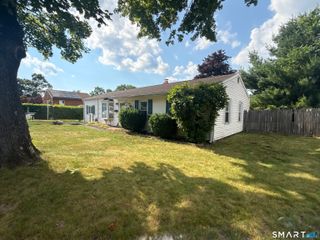 3 Charters Road, Ansonia, CT 06401
