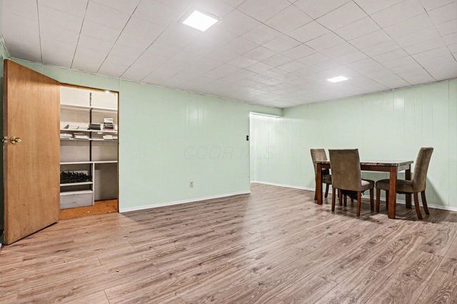 621 Simbury Street, Columbus, OH 43228